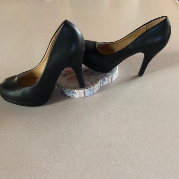 🌸New Black Heels..NWOT - Picture 7 of 7